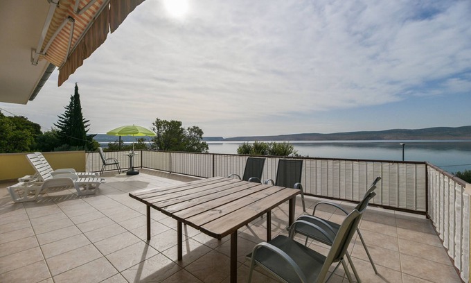 Seline Apartment | Two bedroom apartment near beach Seline, Paklenica (A-6564-a)