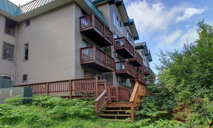 Alyeska Condo | Two Bedroom Ski-in-Ski-out Condo at the base of Alyeska Ski Resort
