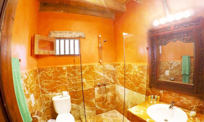 San Bartolome Villa | Two Bedroom villa , Unique, cozy, private garden, warm, family type