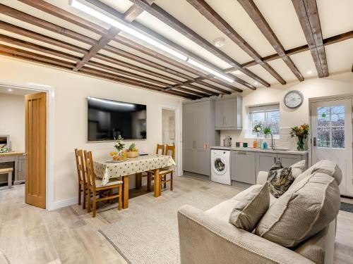 Wainfleet All Saints House | Two Chainbridge Barns