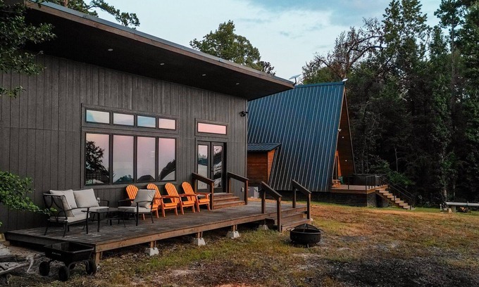 Negreet Cabin | Two Renovated Houses, Sleeps 19: Mid-Lake, Hot Tub