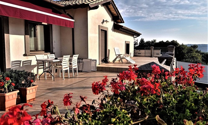 Grotte di Castro Apartment | TWO-ROOM RED Narcissus