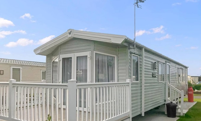 St George House | Ty Gwyn Gold 2 Caravan