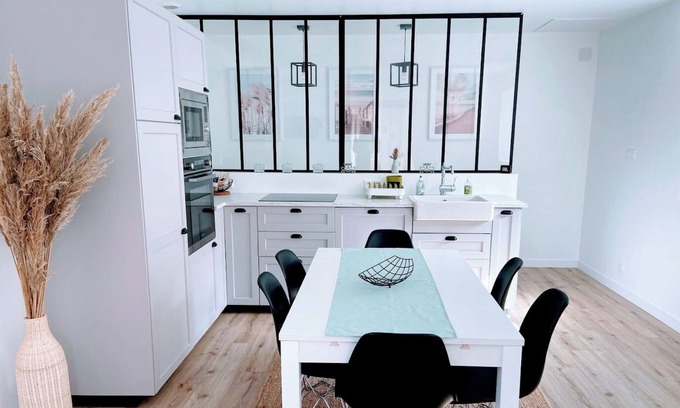 Trelevern House | Ty ker Iliz - beaches and small shops within walking distance!