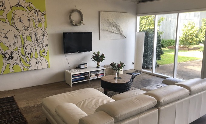 Kuitpo House | Tynan Farm Accommodation