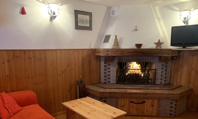 Belluno Cabin | Typical apartment Dolomites view