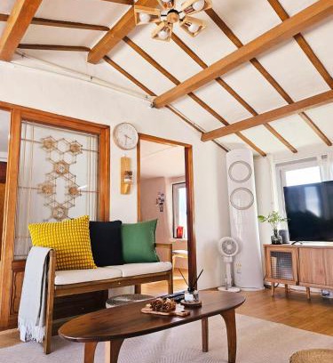 Jeju City House | Udo Seaside House