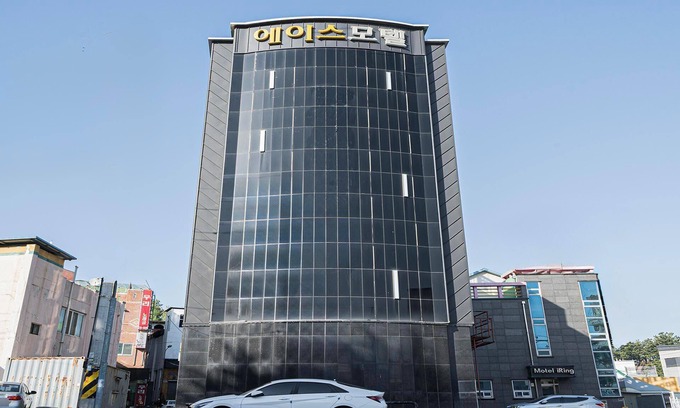 Buk Hotel | Uljin Ace