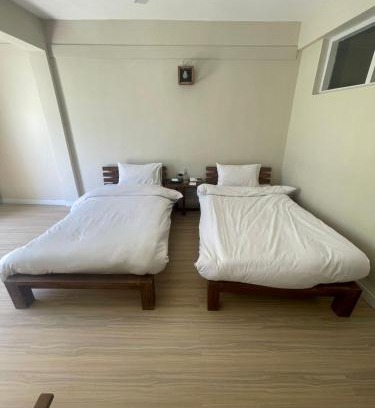 Karimabad Cabin | Ultar View Lodge