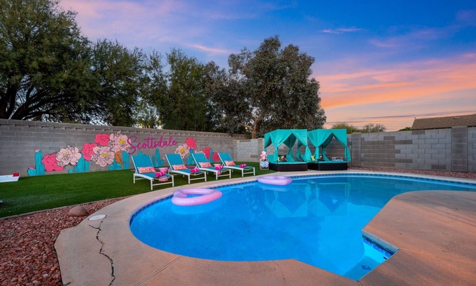 Park Scottsdale Four House | Ultimate Scottsdale Getaway: 5BR, Pool, Game Room