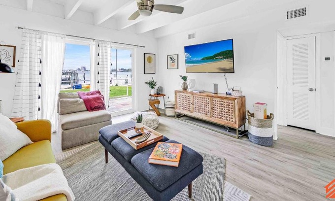 Fort Walton Beach Apartment | Ultimate Waterfront 2BR Condo on Okaloosa Island