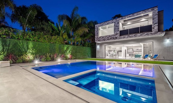 NoHo Arts District Villa | Ultra Luxury Modern Villa