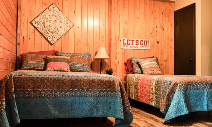 Uncertain Cabin | Uncertain Oasis #3