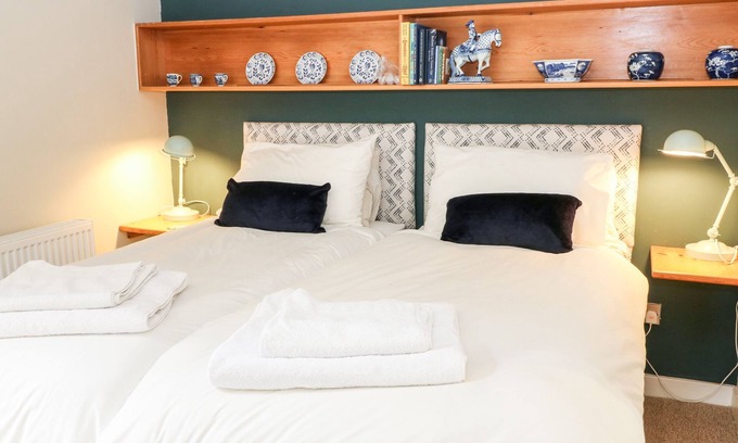 Stroud Cottage | Under Catswood