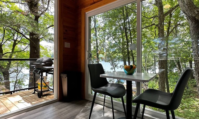 Parry Sound House | Unique 1-Bedroom Eco Log Cabin in Parry Sound #101