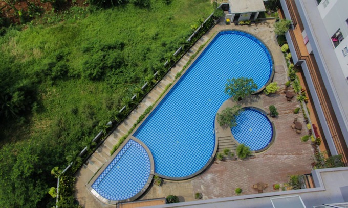 Sidoarjo Apartment | Unique and Fresh 2BR Parkland Avenue Apartment