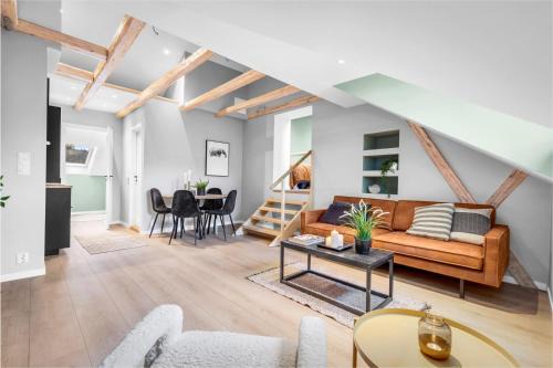 Grunerlokka Apartment | Unique and modern top floor - Super central