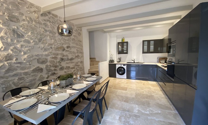 Quarante House | Unique character property in stunning location