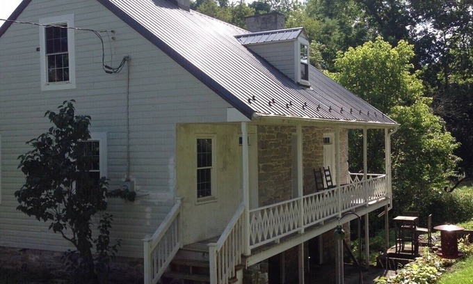 Hagerstown Cottage | Unique Historic Cottage - Springhouse 1803