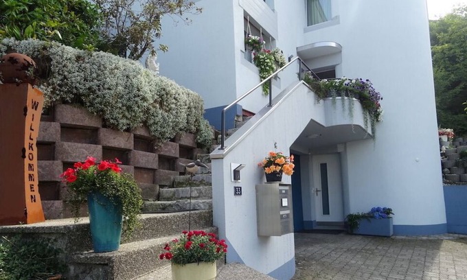 Kehrsatz Apartment | Unique Home