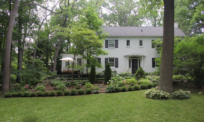 Burns Park House | Unique Ives Woods Home ~ Walking Distance To The Big House