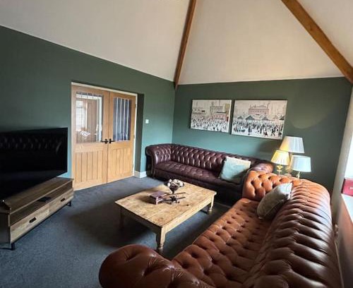 Rugby House | Unique private 2 bedroom property