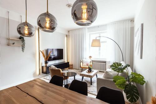 Kamppi Apartment | Unique & Scandinavian Suite - Sauna, Center, Metro
