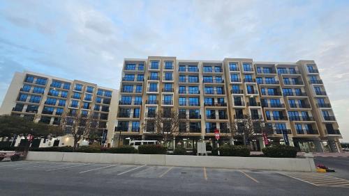 Al Hamra Village Apartment | Unique studio E16