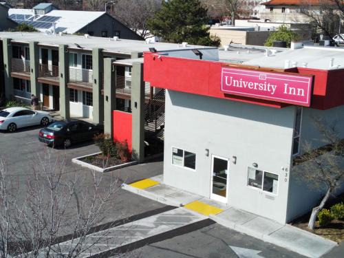 Chico Hotel | University Inn Chico