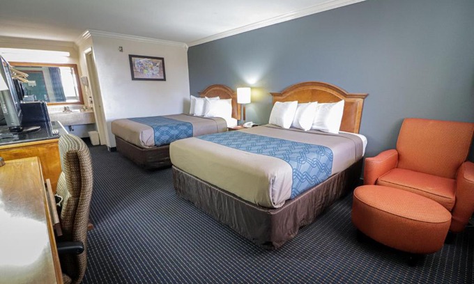 Wetmore Hotel | University Inn & Suites