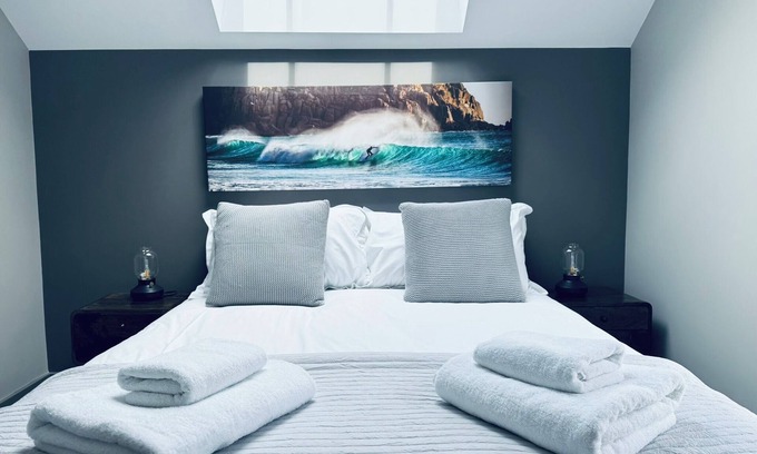 Truro Apartment | Uno in the City