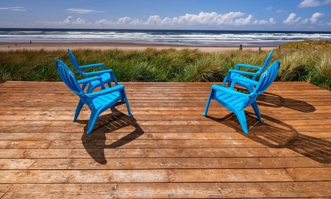 Tierra Del Mar House | Unrivaled Oceanfront Retreat With 180 Degree Epic Views of Two Capes, Pet Friendly, Open Floor Plan