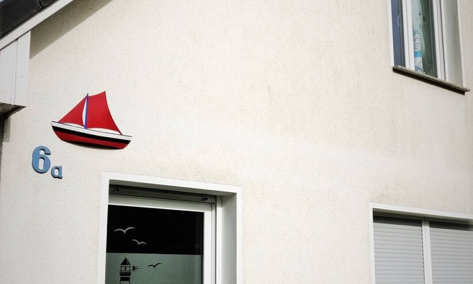 Hohenkirchen Apartment | Uns Huus Maike quiet, cozy vacation apartment on the Wohlenberger Wiek