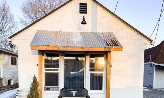 Panguitch House | Unwind- Centrally located in Panguitch Town & great homebase for all activities