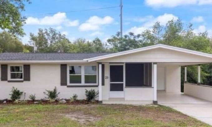 Pine Ridge House | “Unwind. Relax. Escape.”