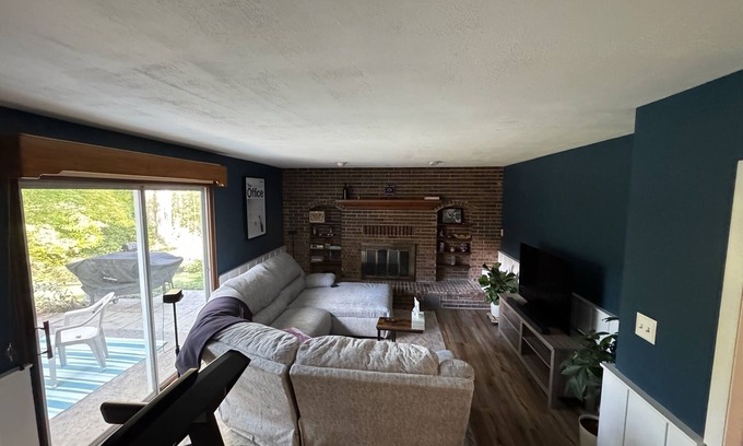 Park Forest Village House | Updated 3BR home in great State College neighborhood