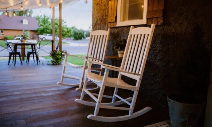 Richfield House | Updated cozy farmhouse