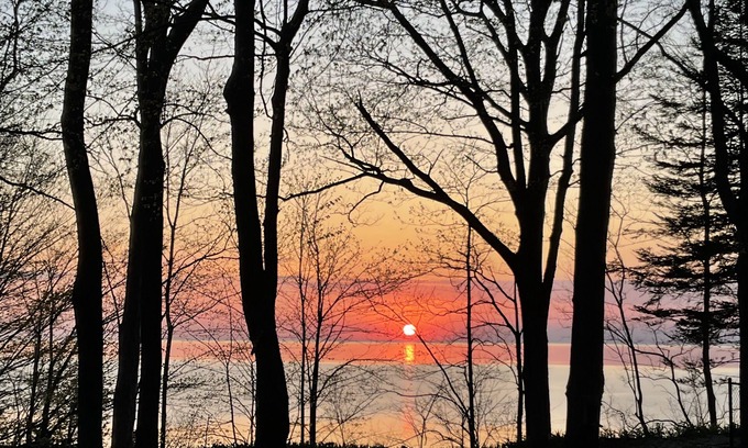 Lake Michigan Beach Cottage | Updated lakefront cottage - beautiful views! Walk to beach!