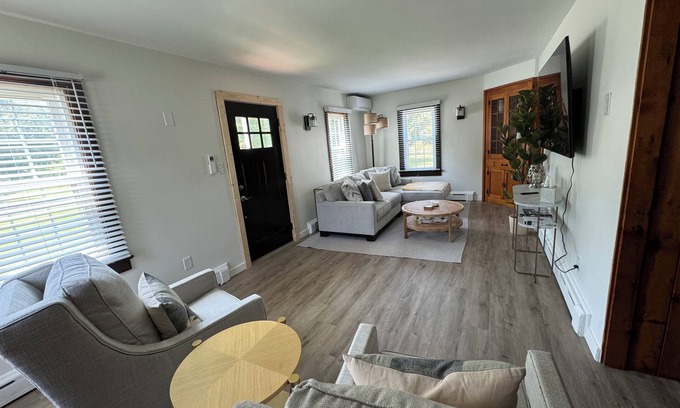 Cape May Court House House | Updated new and perfect Location Boardwalk and Beach min away Large family home