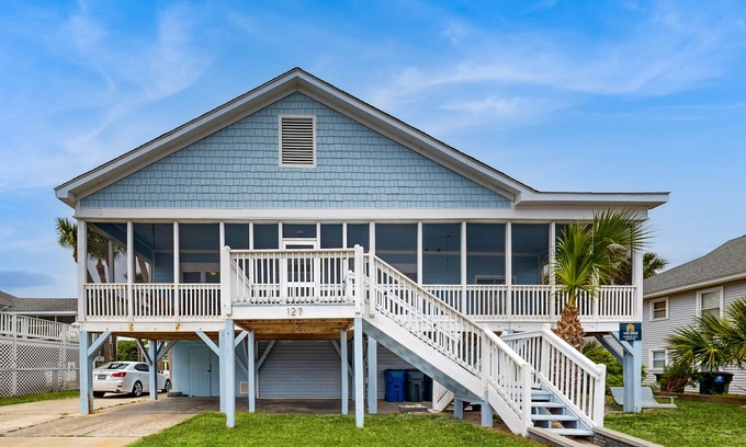 Edisto Island House | Upgraded, Ocean View Home w/Deck, Screened Porch & WiFi - Steps to the Beach