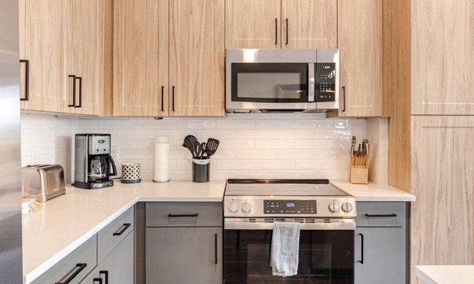 North Burnet Apartment | Upscale 2BR Near Austin Hotspots
