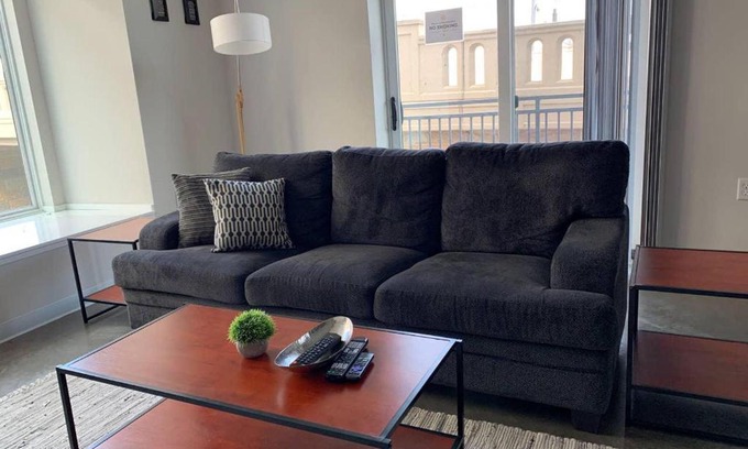 Milwaukee Apartment | Upscale Riverfront 2BR Apt