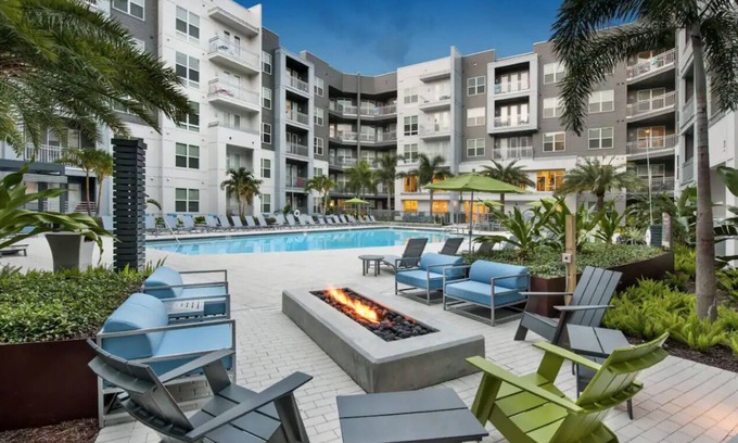 Courier City - Oscawana Apartment | Upscale Unit in Downtown Tampa
