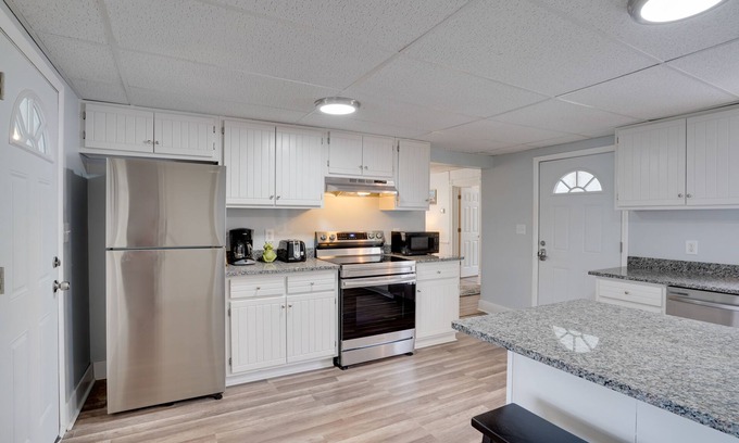 East Syracuse Apartment | Upstate New York Vacation Rental w/Hot Tub!