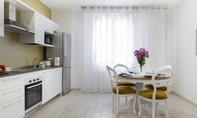 Historic Center Apartment | UR-NEST Cairoli, Spacious and modern one bedroom apartment