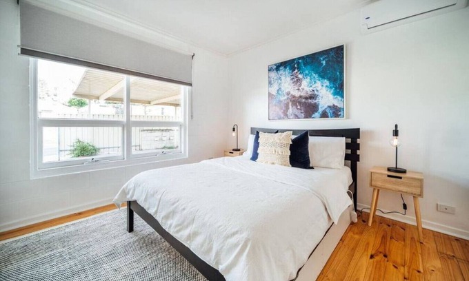 Grange Apartment | Urban Beach Shack-Me · ★Urban Beach Shack★Metres from the Beach & Cafes✔