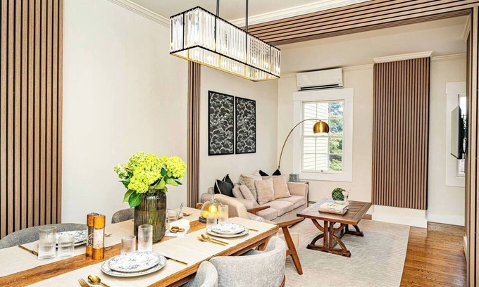 College Hill Apartment | Urban Chic in PVD, next door to Brown and RISD