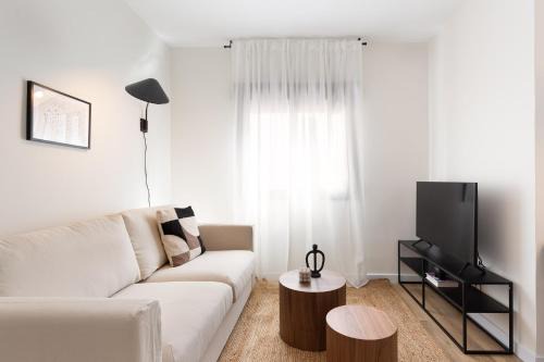 L'Hospitalet de Llobregat Apartment | Urban Chill Apartments by Olala Homes