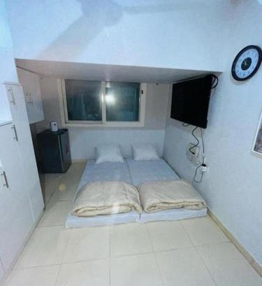 Al Barsha 1 Apartment | Urban Comfort Stay in Deira