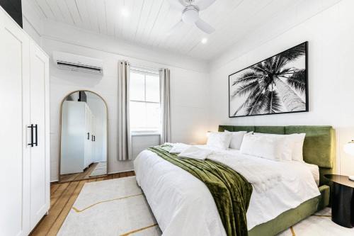 West Ipswich House | Urban Getaway Ipswich W Cottage